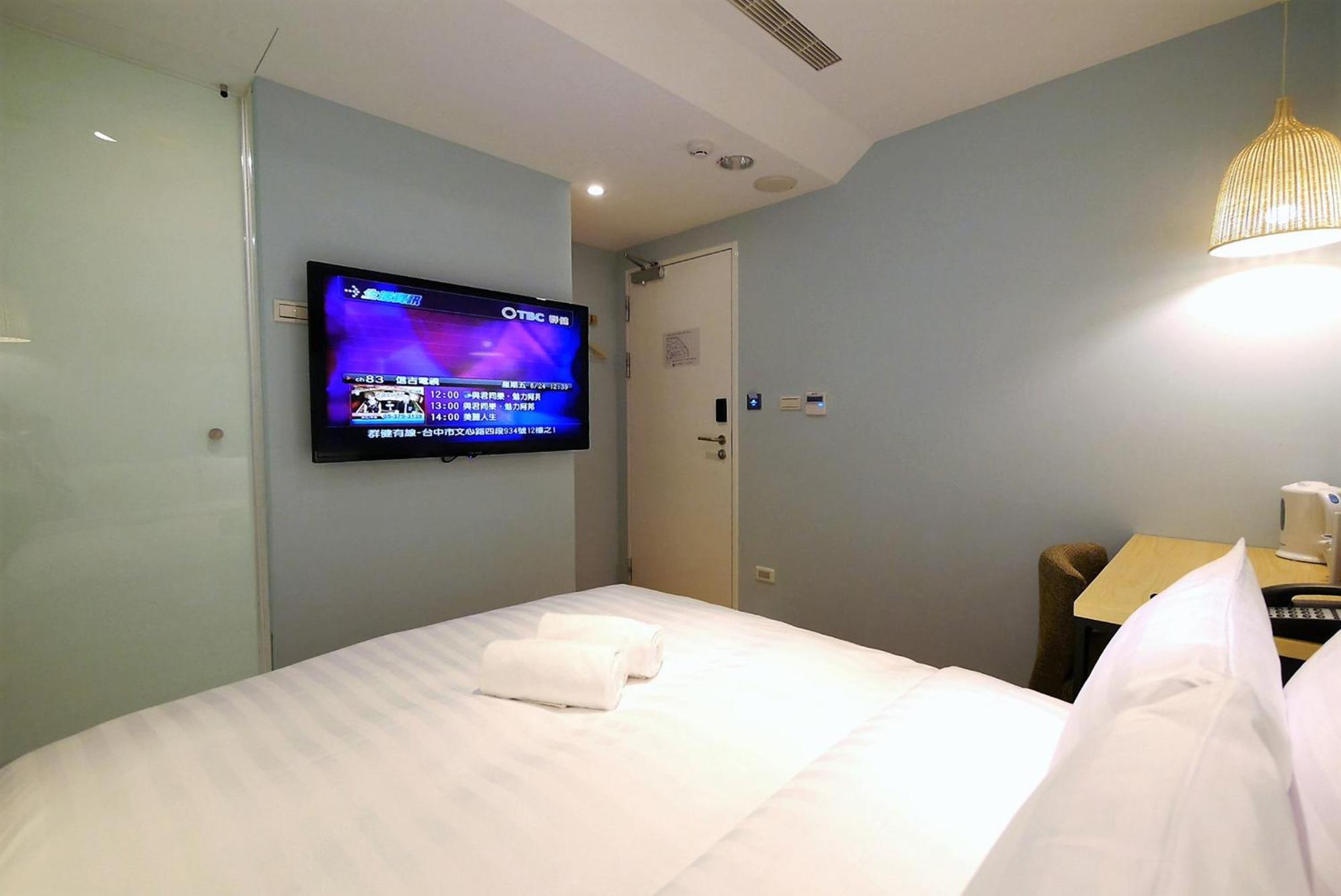 Shin Sei Bashi Hotel Tchaj-čung Pokoj fotografie