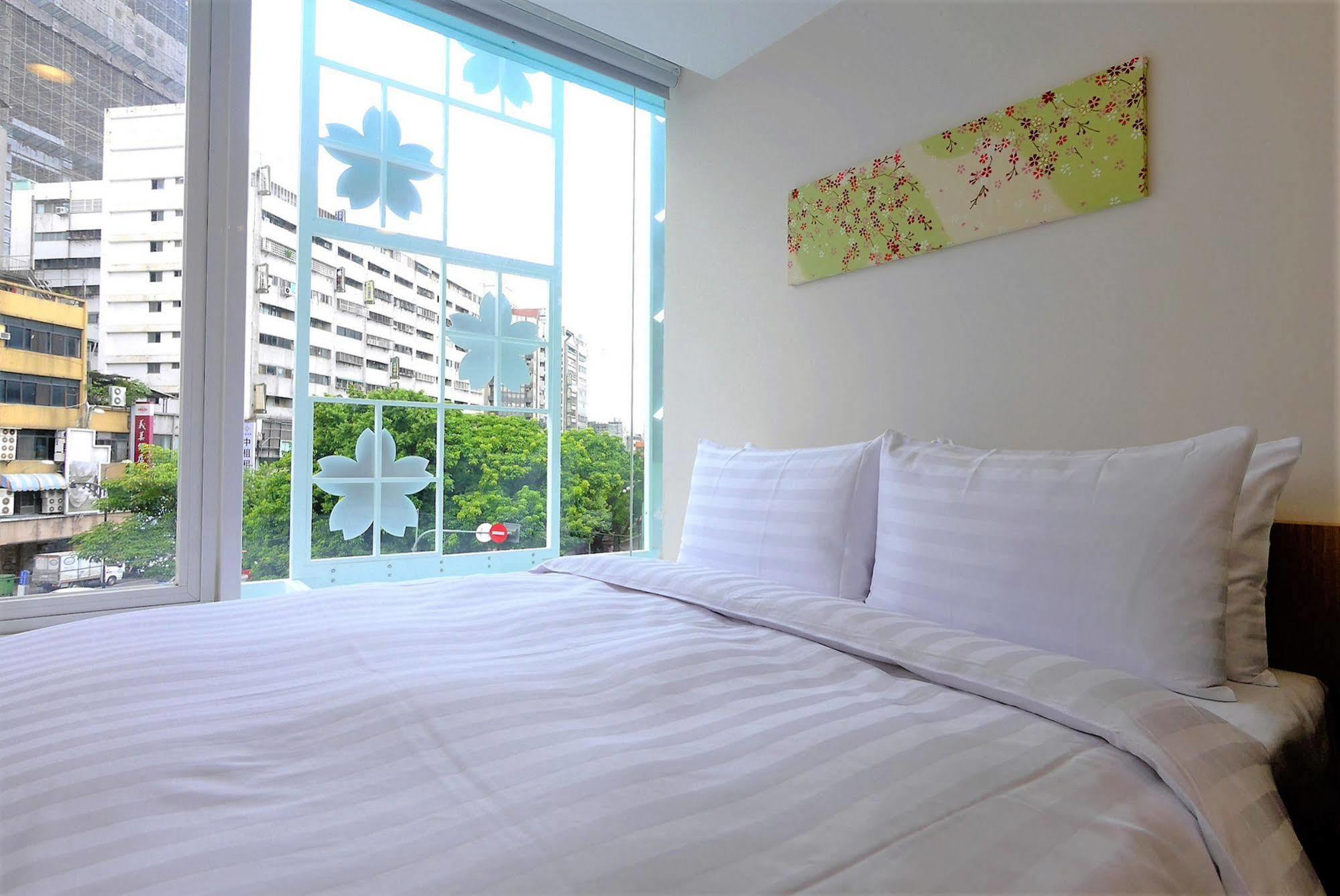 Shin Sei Bashi Hotel Tchaj-čung Exteriér fotografie
